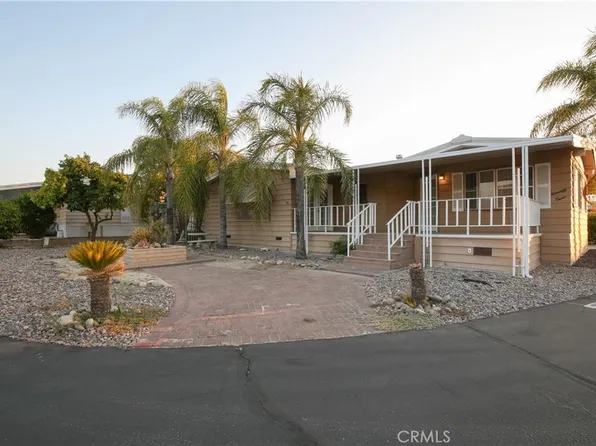 45521 State Highway 74 Space 92, Hemet, CA 92544