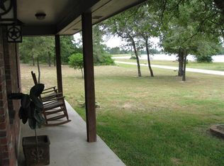 58 Cherokee Dr, HILLTOP LAKES, TX 77871