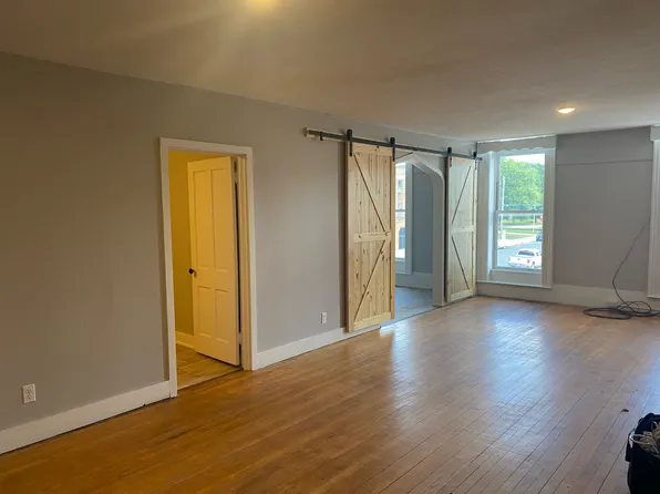 203 1/2 Main St S #1, Chatfield, MN 55923