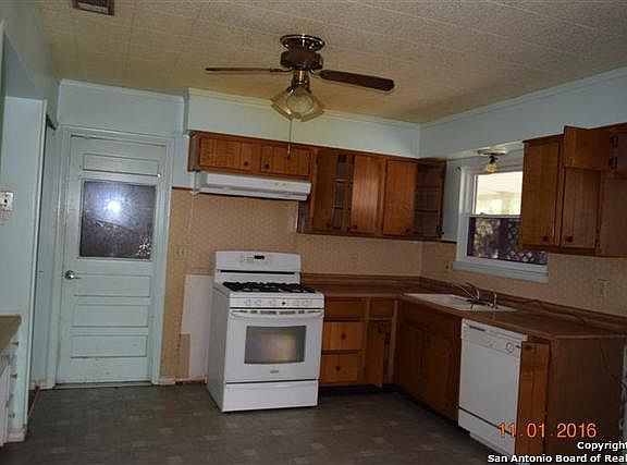 4th image of 6143 Hazel Valley St