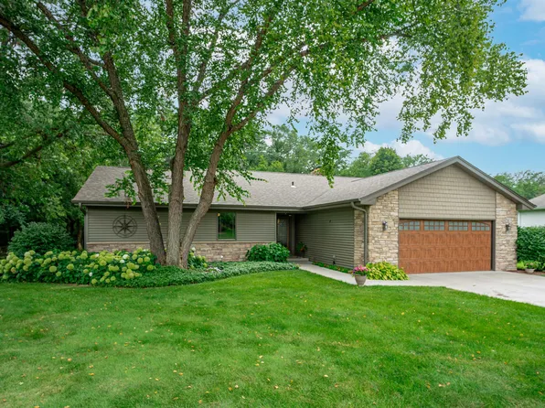 444 Valley Forge Trl, Rockton, IL 61072