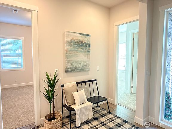 4th image of 4689 Petrel Street