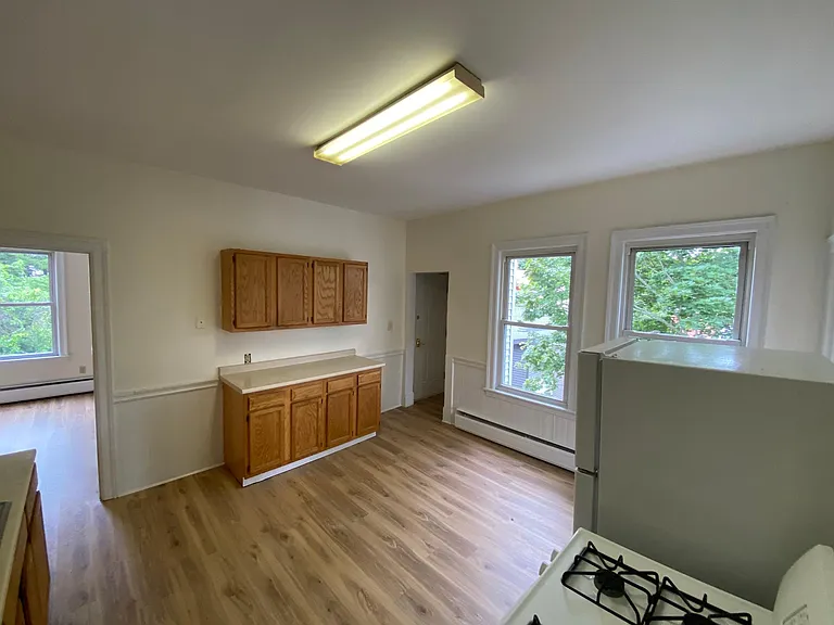 39 Greenleaf St #3 — Photo 12