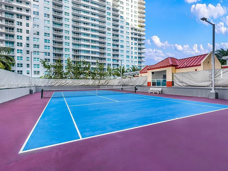 1155 Brickell Bay Dr #2207 — Photo 37