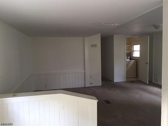 2nd image of 50 Sussex St