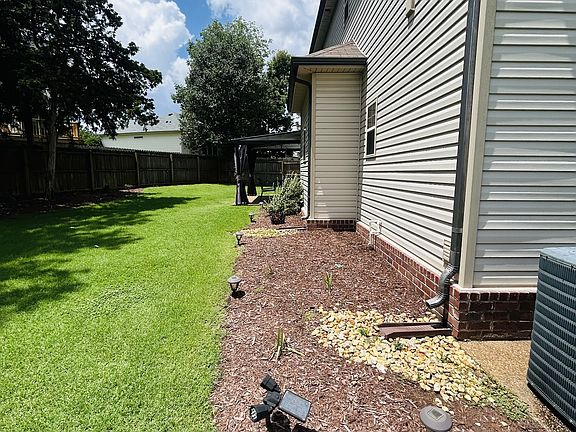 3rd image of 6492 Paddington Way