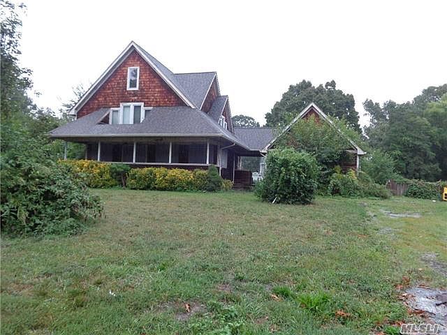 2nd image of 49 Pleasant Ave