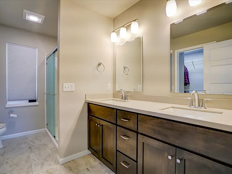 601 Tawny Elm Pkwy — Photo 25