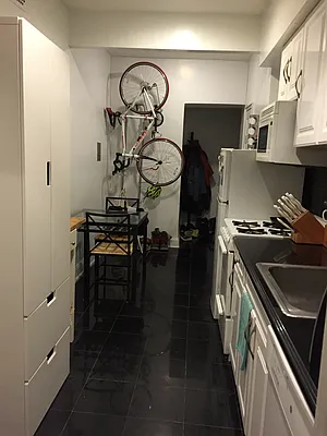 Rented by Big Apple Properties, LLC | media 29