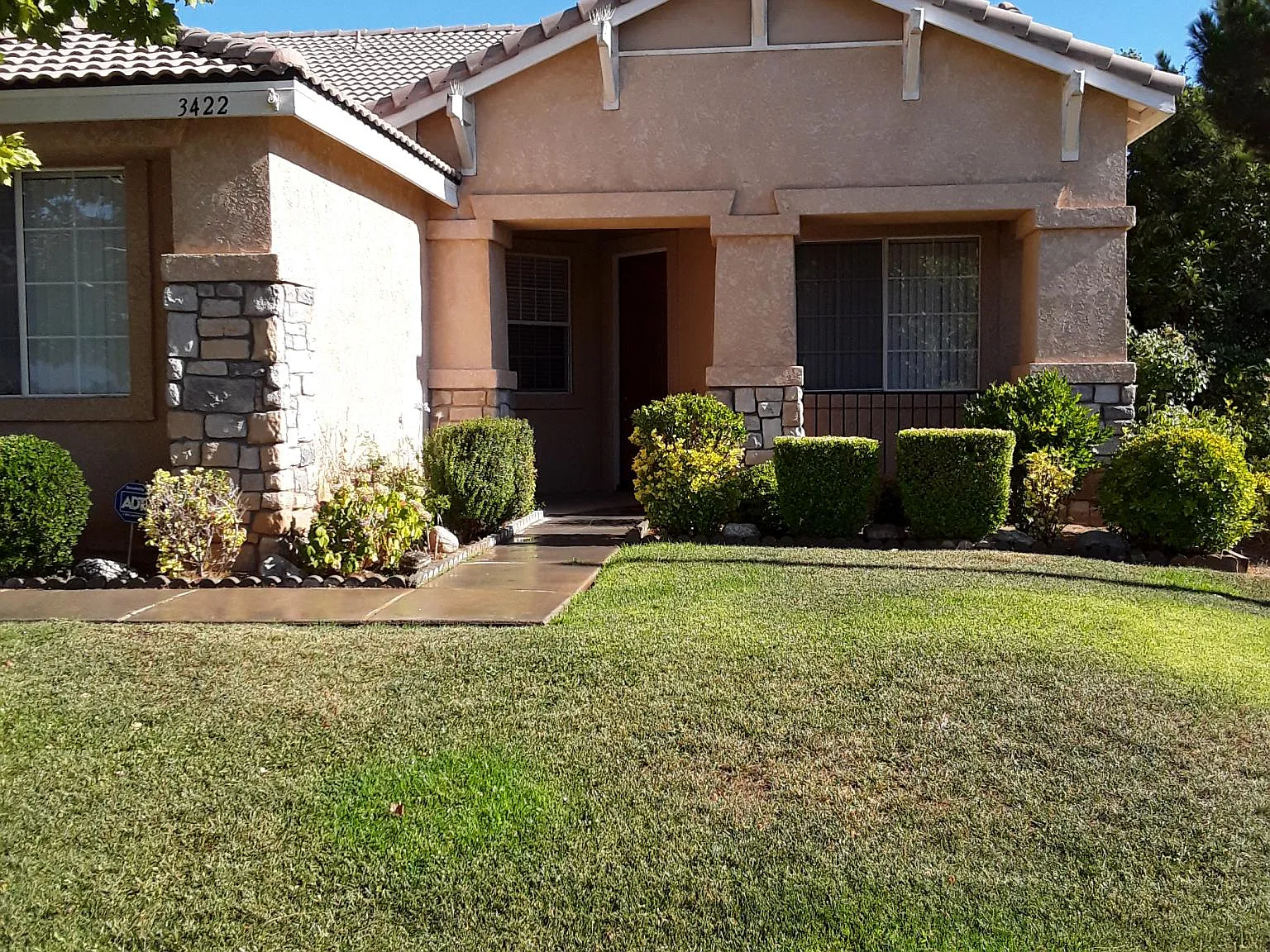 Tamarisk Dr, Palmdale — Photo 2