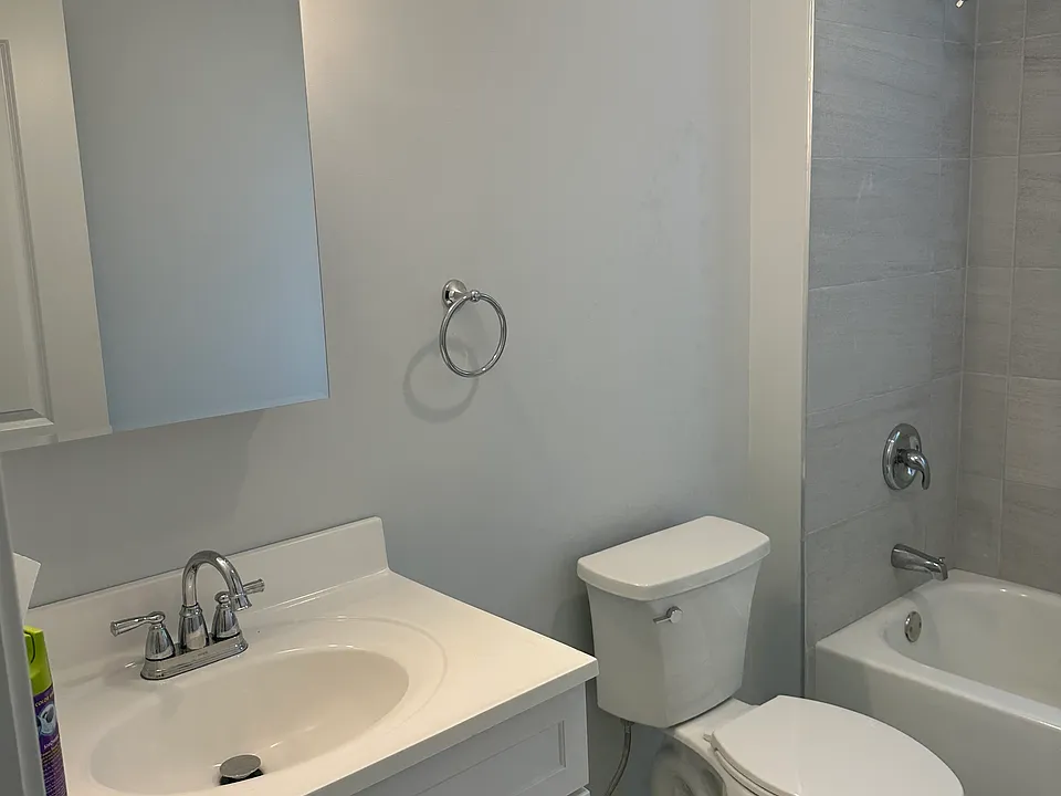 1014-1016 S Humphrey Ave #2N