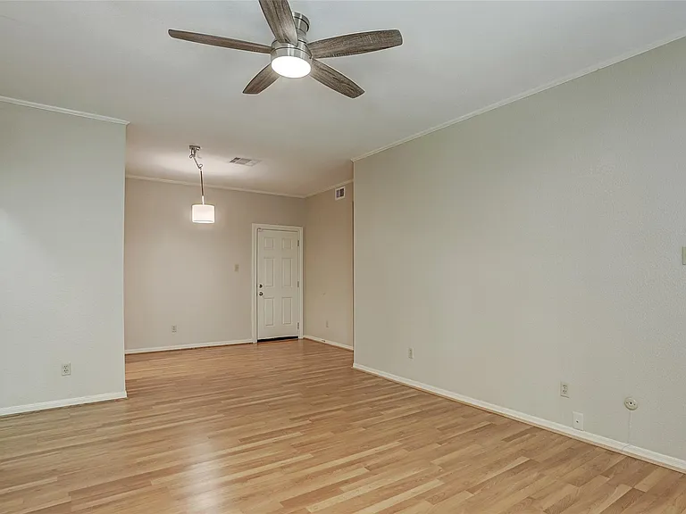 1201 Bering Dr #27 — Photo 7
