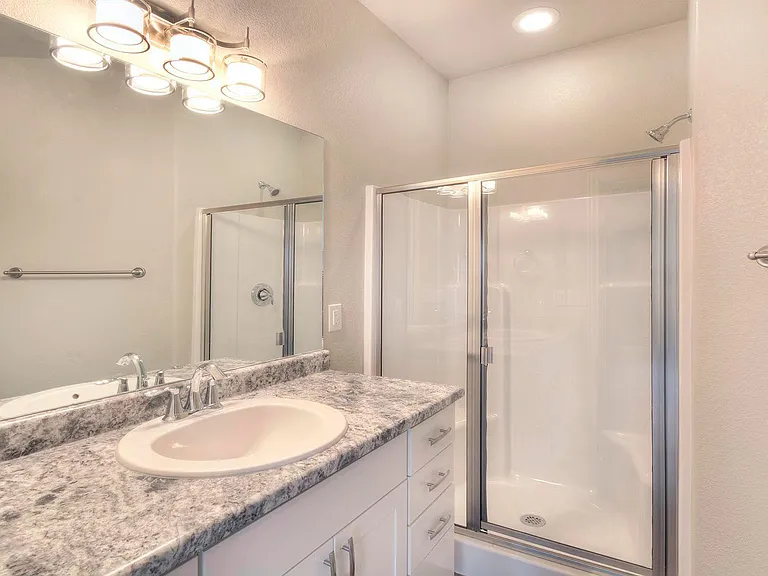 2495 Wheaton Dr — Photo 10
