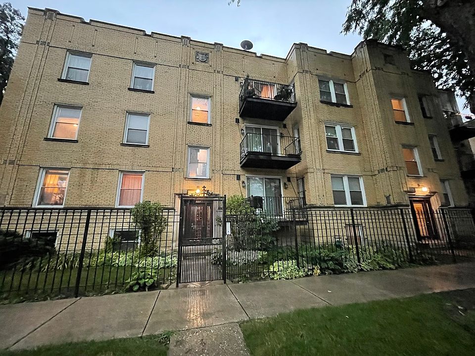 1st image of 3807 W Ainslie St #B