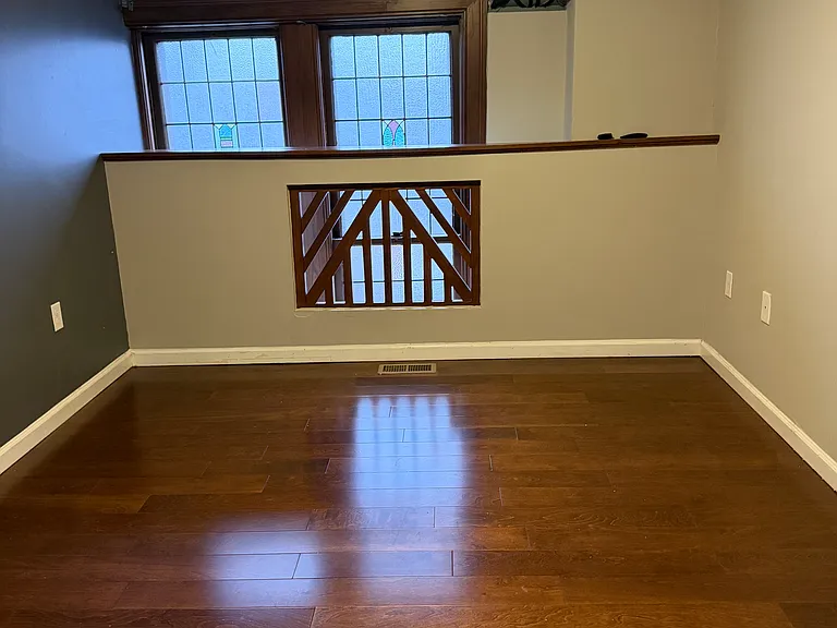 1054 S Kingshighway Blvd #M — Photo 17