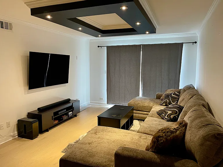 7525 W Lawrence Ave #403 — Photo 9