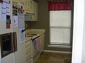 5th image of 640 Tete Lours Dr APT 9