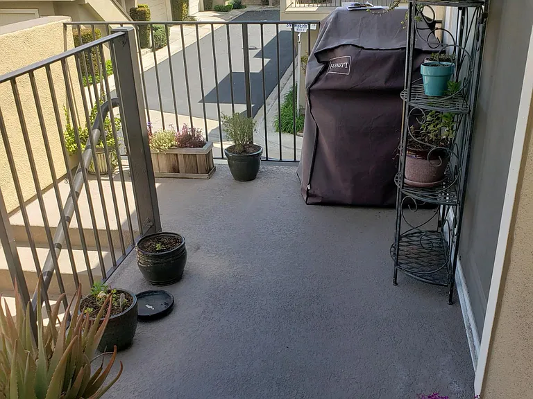 8027 E Snowberry Ln — Photo 2