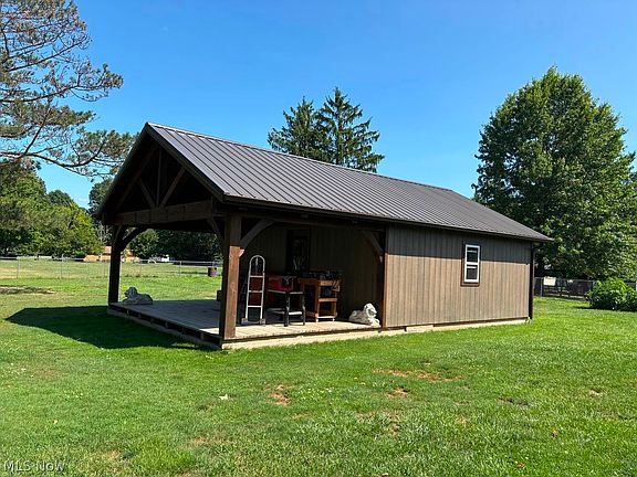 2nd image of 11861 Summers Rd