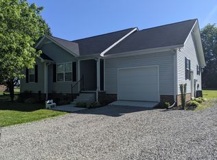 43 Bullwhip Ln, Lafayette, TN 37083