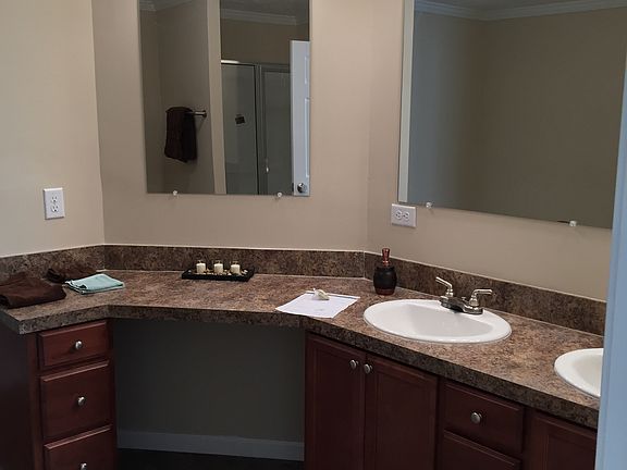 His and her with vanity