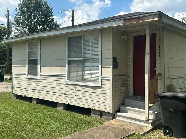 3923 Caplin St, Houston, TX 77026