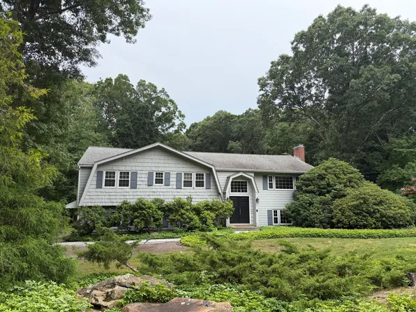 35 Williams Rd, Sharon, MA 02067