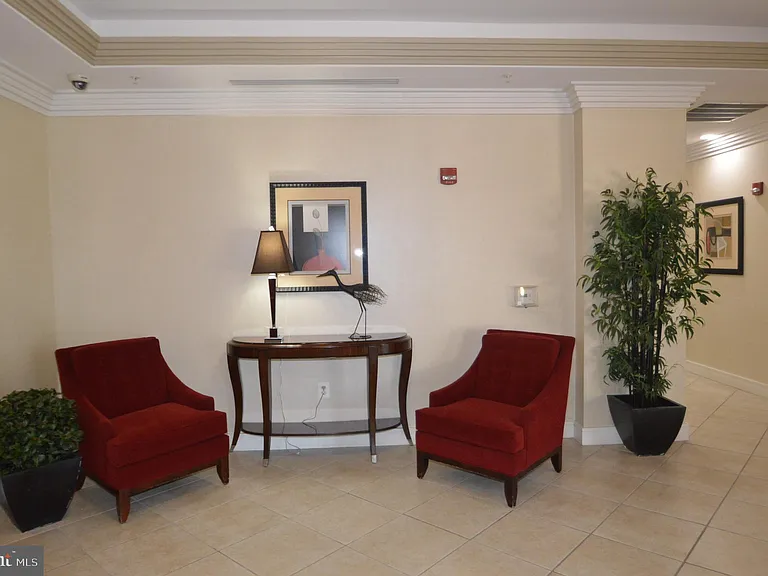 4490 Market Commons Dr #412 — Photo 24
