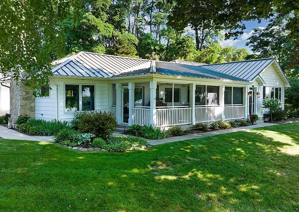 2nd image of 387 S Lawson Dr