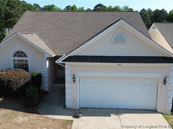 3rd image of 342 Sandwedge Dr