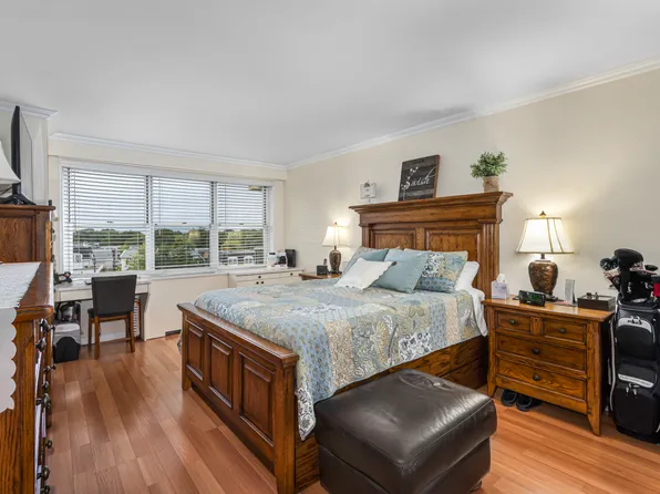 17-85 215th Street image 10 of 31