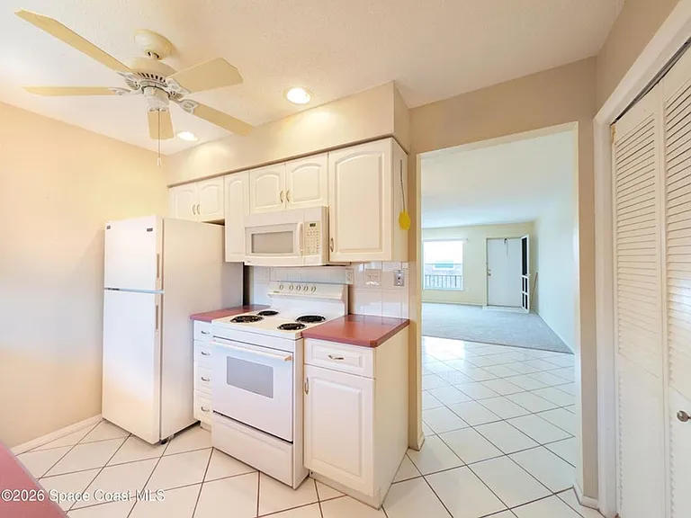 190 E Olmstead Dr #E10 — Photo 7