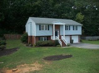 116 Upland Dr, Salem, VA 24153