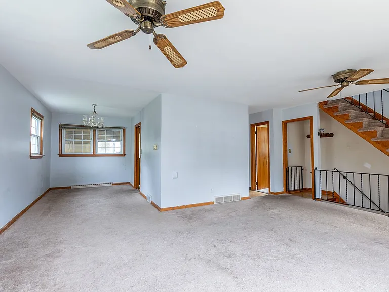 7 Jefferson Ave — Photo 7