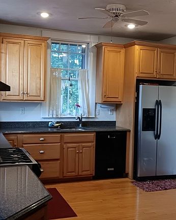 2nd image of 58 Oak St