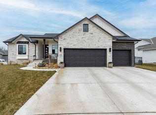 1130 W Shellbark St, Goddard, KS 67052