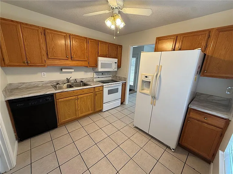 791 Copperfield Dr E — Photo 6