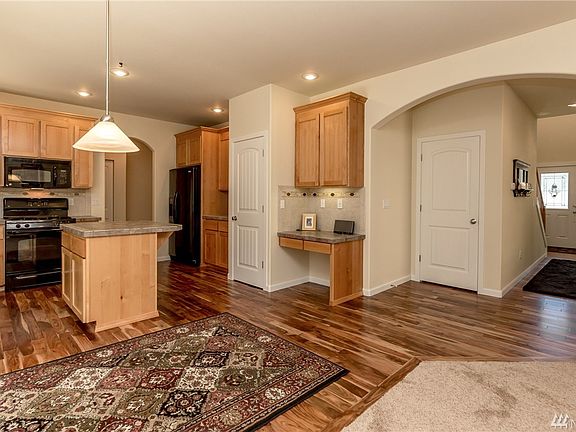 3rd image of 12415 130th Avenue Ct E