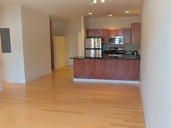 5th image of 89 Chestnut Hill Ave #313