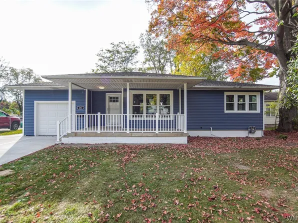 263 Lake Ave, Lancaster, NY 14086