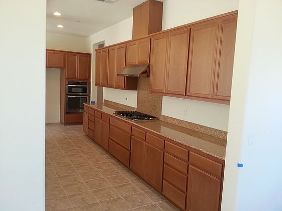 4th image of 4683 Vasari St