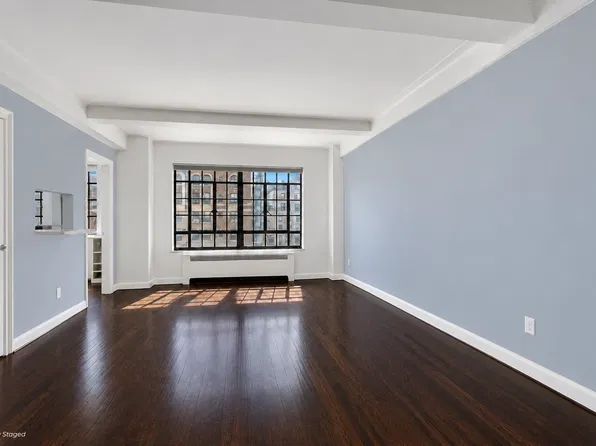 10 Park Avenue image 1 of 13
