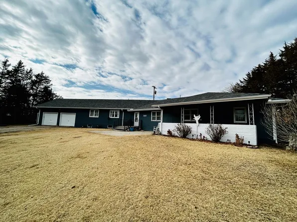 618 N 1st St, Lincoln, KS 67455
