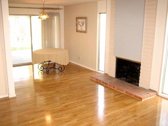 Living room/ Dining Room