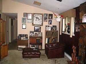3rd image of 141 Van Buren St