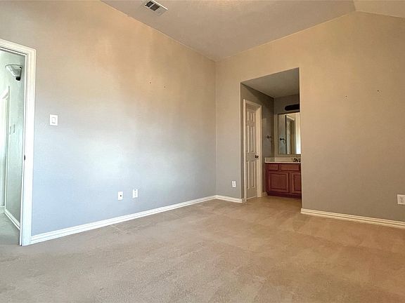 3rd image of 4200 Wichita Dr
