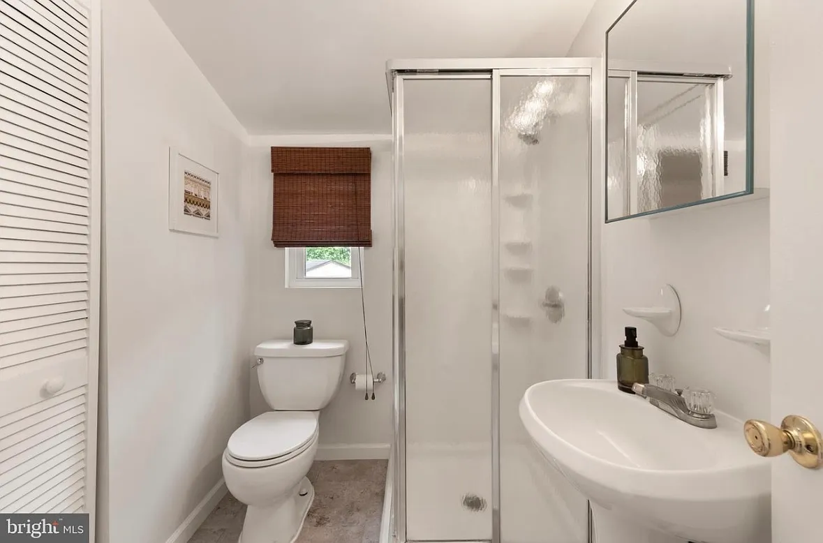 4 bed, 1324 sqft, $1,125 — Photo 3