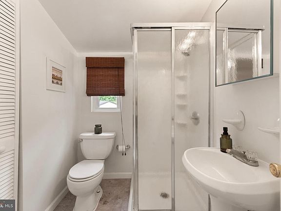 3rd image of 10211 Calumet Dr #1