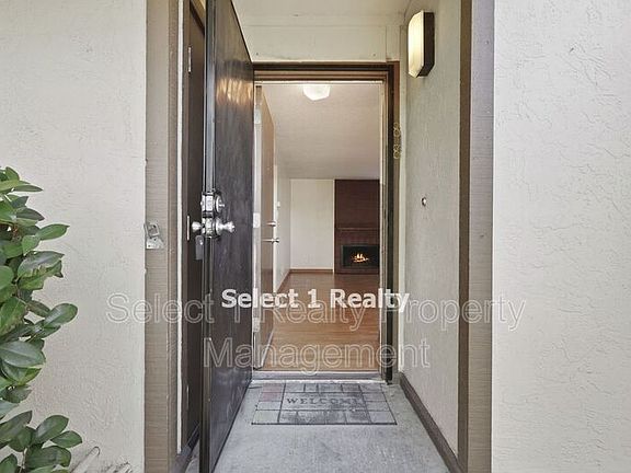 5th image of 2405 Shadow Ln APT 88