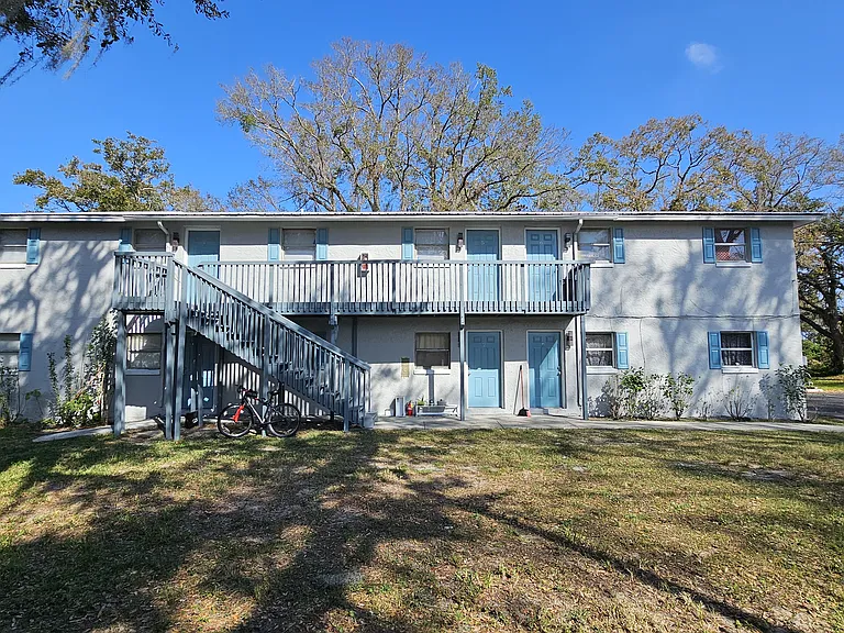 101 S Forest St #6 — Photo 23